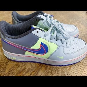Nike Air Force 1 LV8